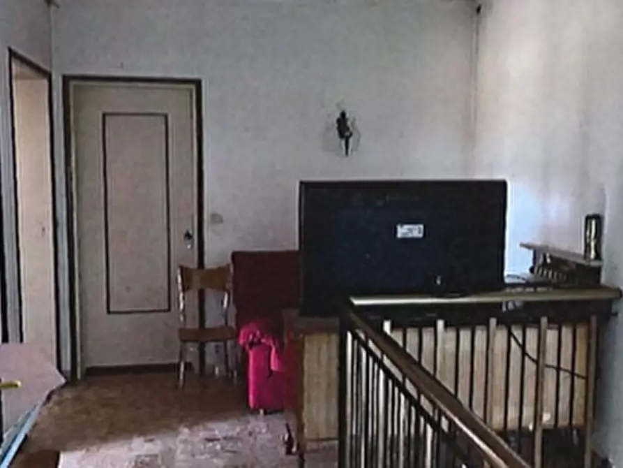 Immagine 17 di Palazzo in vendita  in VIA CAPITELLO 69 a Concamarise