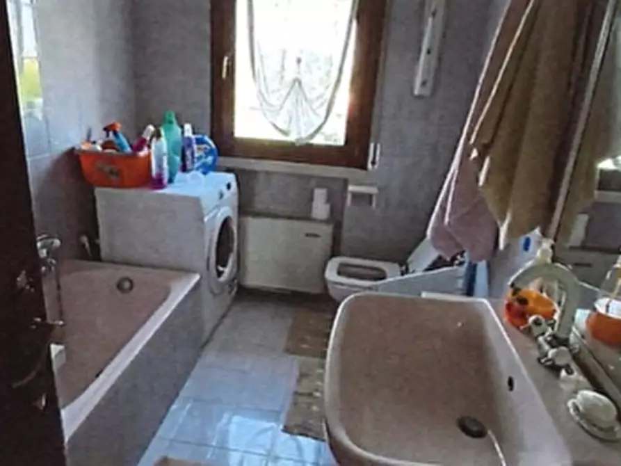 Immagine 32 di Palazzo in vendita  in VIA CAPITELLO 69 a Concamarise