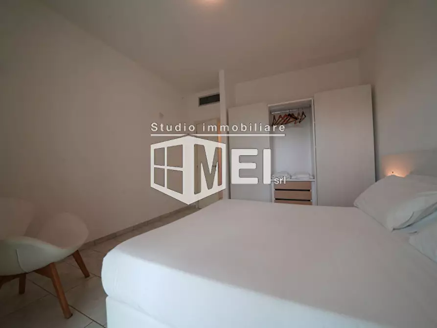 Immagine 6 di Appartamento in vendita  in viale del Tirreno a Pisa