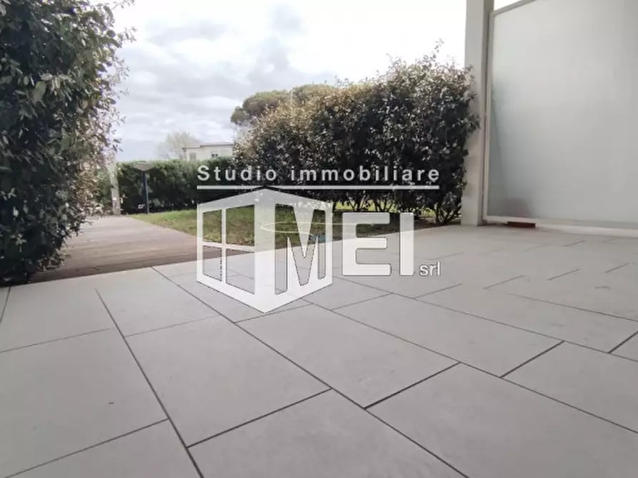 Immagine 7 di Appartamento in vendita  in viale del Tirreno a Pisa