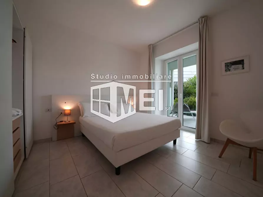 Immagine 8 di Appartamento in vendita  in viale del Tirreno a Pisa