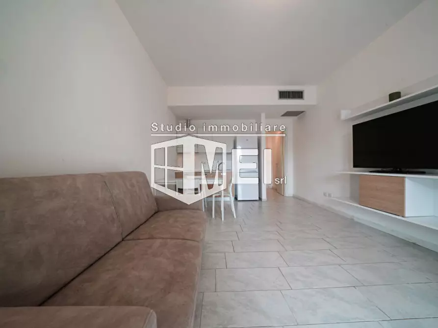 Immagine 10 di Appartamento in vendita  in viale del Tirreno a Pisa