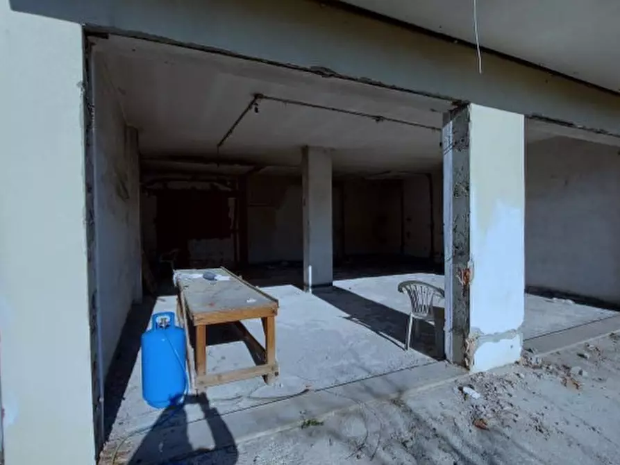 Immagine 1 di Garage in vendita  in VIA ENRICO FERMI a Pettorazza Grimani