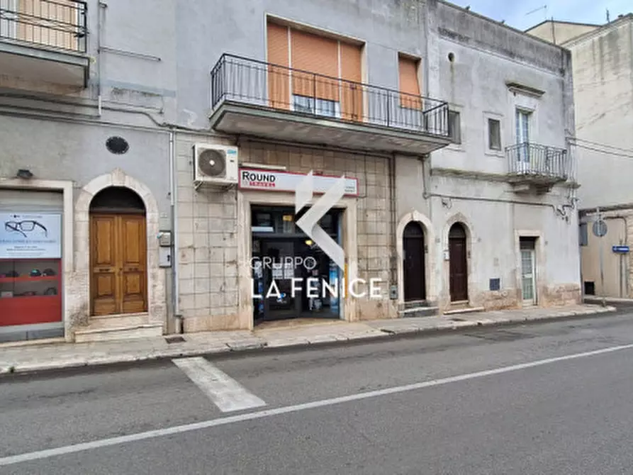Immagine 3 di Negozio in vendita  in via Alberobello a Locorotondo
