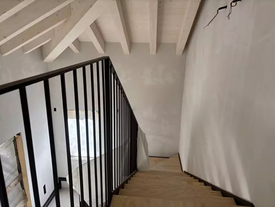 Immagine 1 di Appartamento in vendita  a Castelfranco Veneto