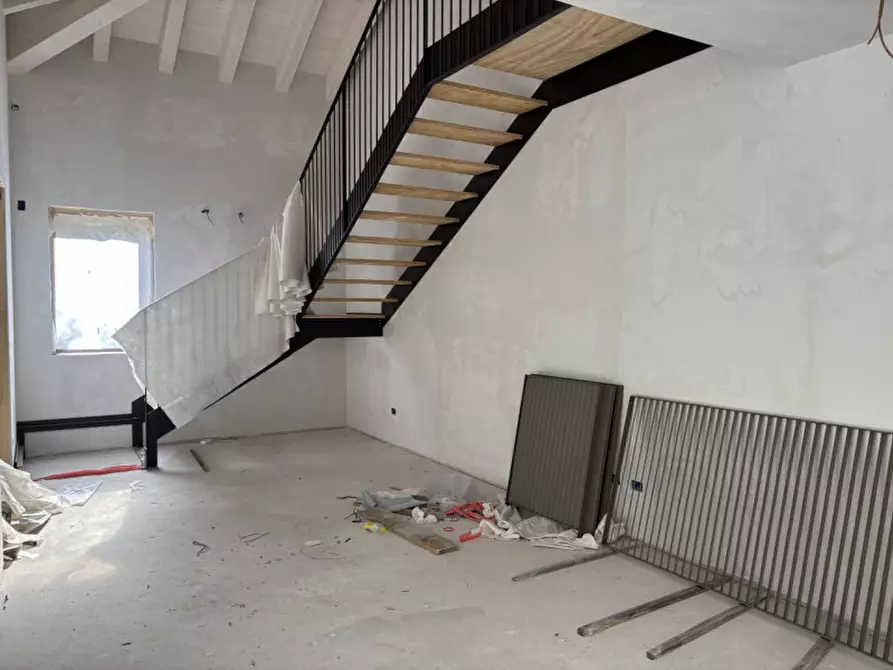 Immagine 5 di Appartamento in vendita  a Castelfranco Veneto