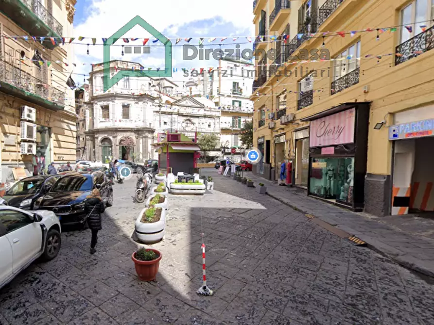 Immagine 1 di Negozio in affitto  in VICO ORTO DEL CONTE a Napoli