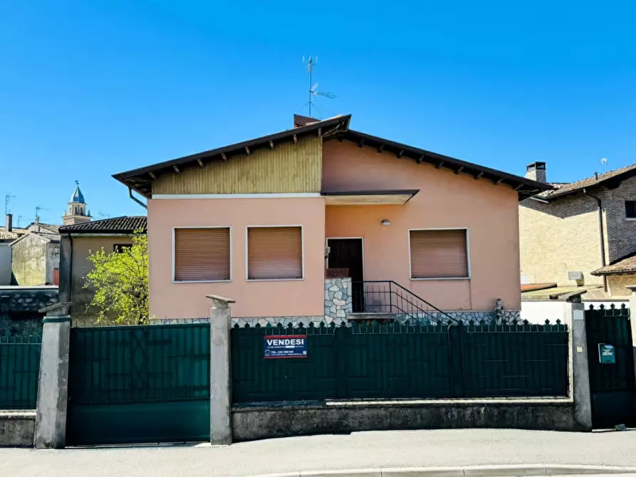 Immagine 7 di Villa in vendita  in VIA IV NOVEMBRE, 2 a Calvisano