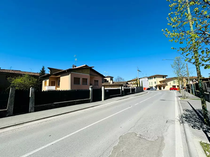 Immagine 9 di Villa in vendita  in VIA IV NOVEMBRE, 2 a Calvisano