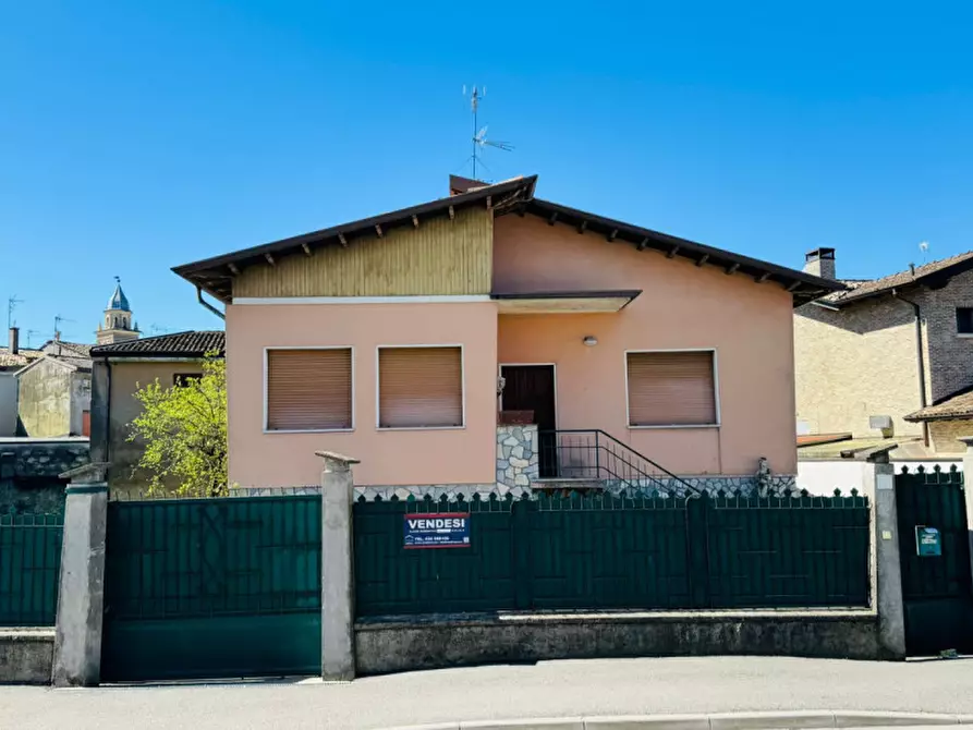 Immagine 16 di Villa in vendita  in VIA IV NOVEMBRE, 2 a Calvisano