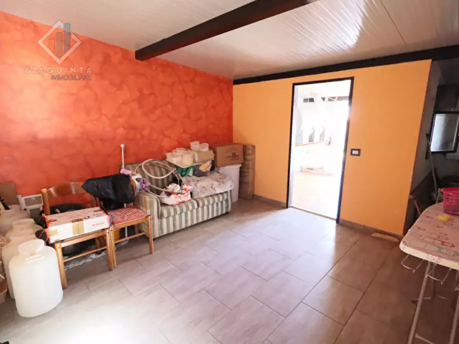 Immagine 16 di Casa indipendente in vendita  in Via Delle Cave n 258 a Palagonia