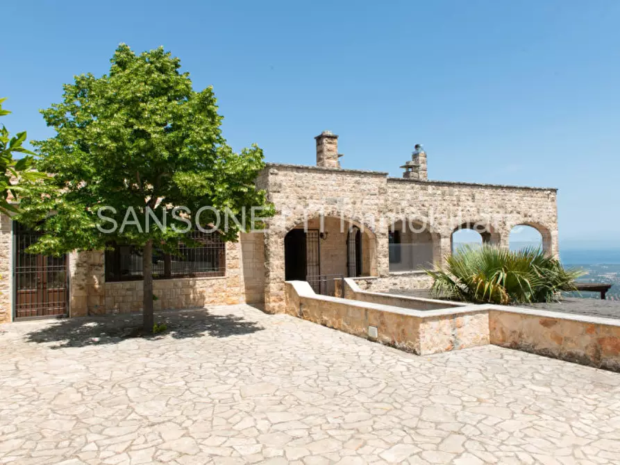 Immagine 9 di Villa in vendita  in OTNY a Fasano