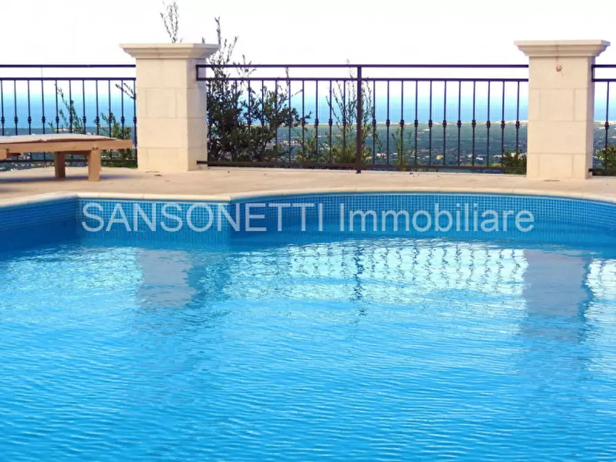 Immagine 45 di Villa in vendita  in OTNY a Fasano