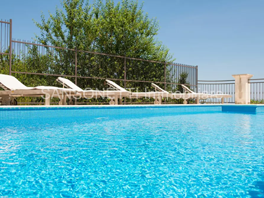 Immagine 46 di Villa in vendita  in OTNY a Fasano