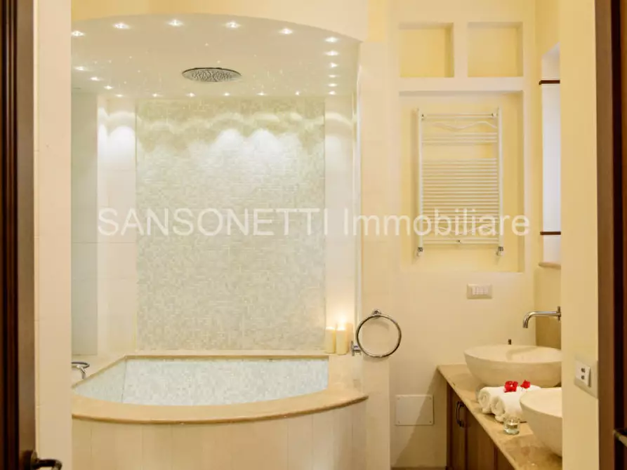 Immagine 70 di Villa in vendita  in OTNY a Fasano