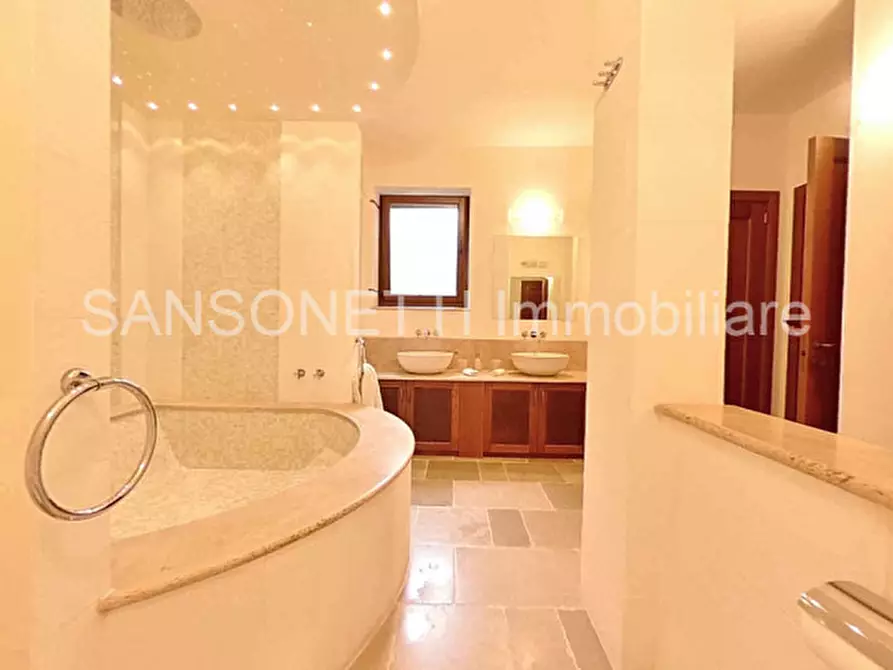 Immagine 71 di Villa in vendita  in OTNY a Fasano