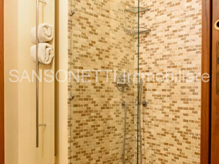 Immagine 75 di Villa in vendita  in OTNY a Fasano