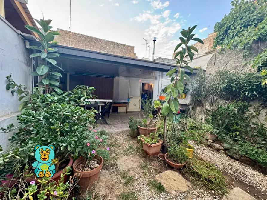 Immagine 11 di Casa indipendente in vendita  in Via Roma 54 a Caprarica Di Lecce