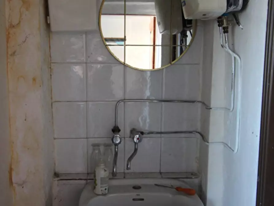 Immagine 8 di Laboratorio in vendita  in Ponte alle Forche a San Giovanni Valdarno