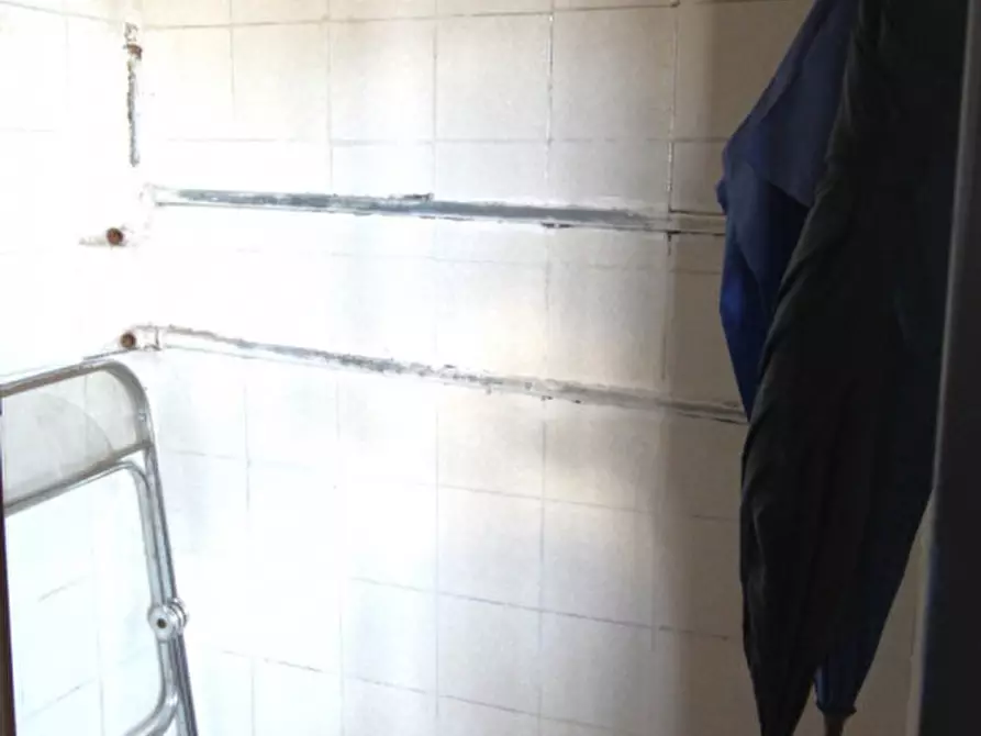 Immagine 9 di Laboratorio in vendita  in Ponte alle Forche a San Giovanni Valdarno