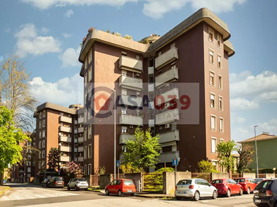 Immagine 1 di Appartamento in vendita  in via val seriana 1 a Monza