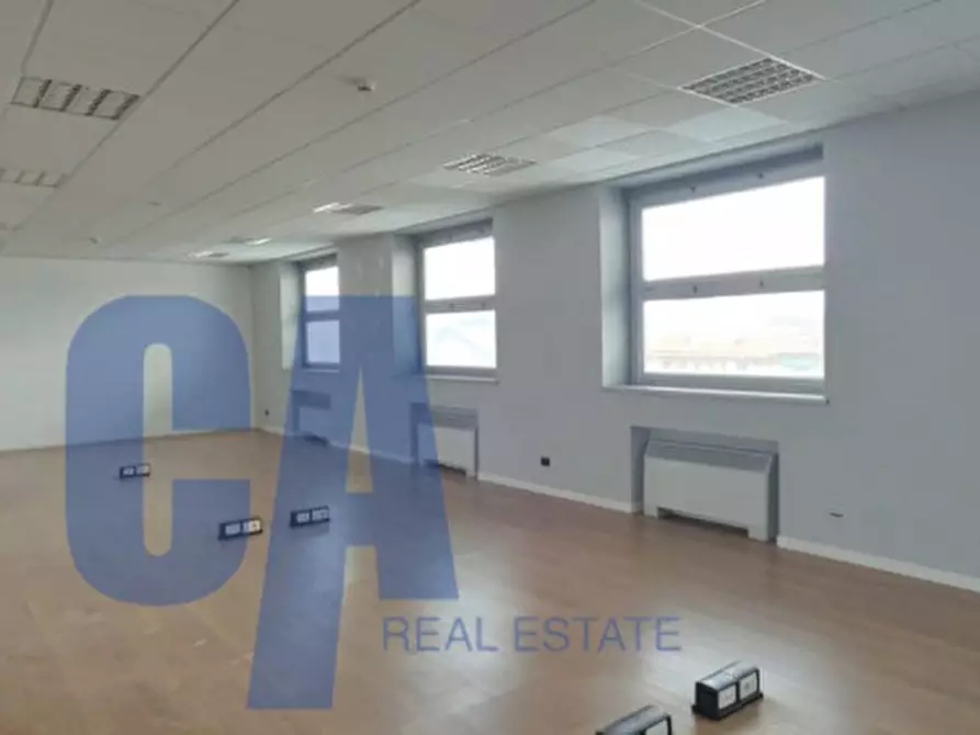 Immagine 19 di Ufficio in affitto  in VIA GROSIO a Milano