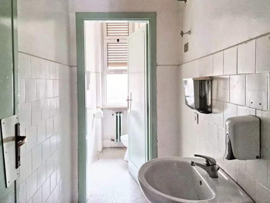 Immagine 9 di Ufficio in vendita  in Viale Trieste, N. 18 a Rovigo