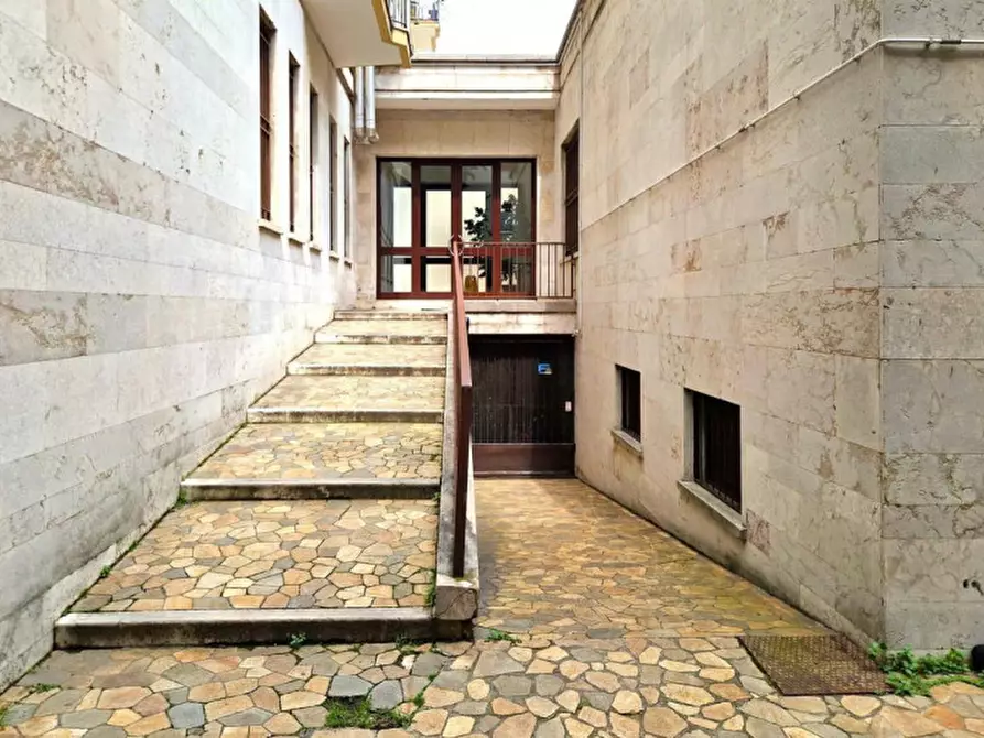 Immagine 10 di Ufficio in vendita  in Viale Trieste, N. 18 a Rovigo