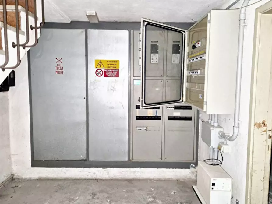 Immagine 26 di Ufficio in vendita  in Viale Trieste, N. 18 a Rovigo