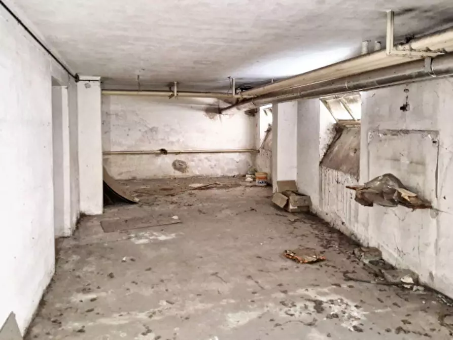 Immagine 28 di Ufficio in vendita  in Viale Trieste, N. 18 a Rovigo