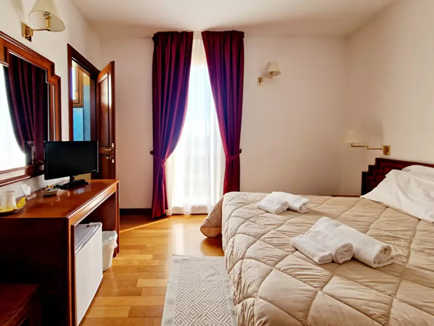 Immagine 4 di Hotel in vendita  in via peagna a Stanghella