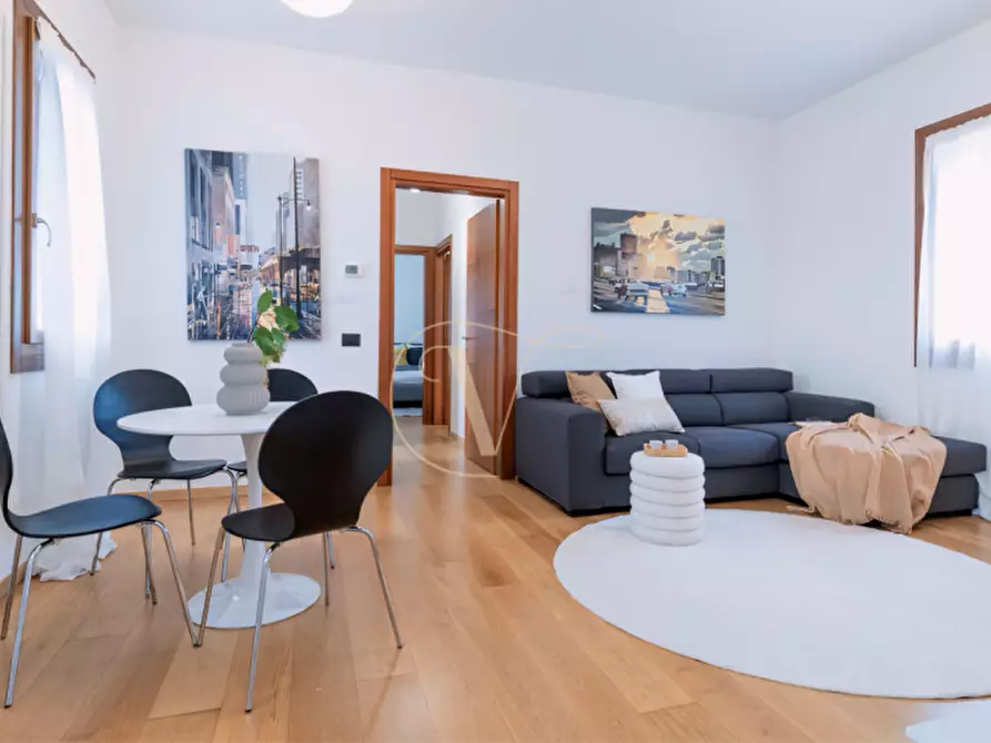 Immagine 1 di Villa in vendita  in Via Torre 59 a Padova