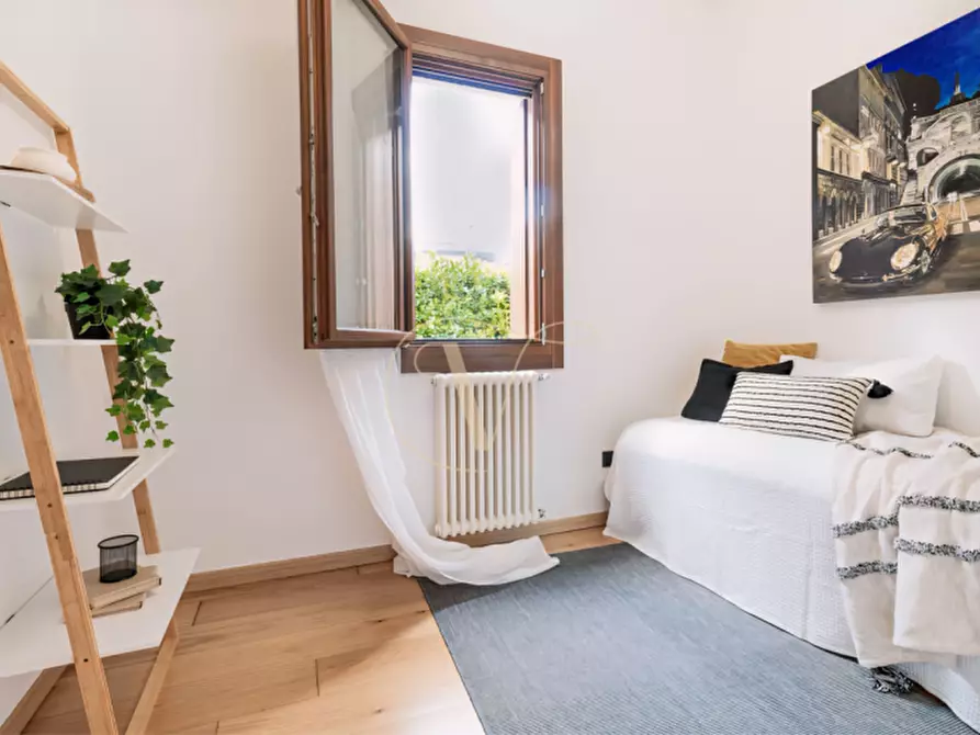 Immagine 17 di Villa in vendita  in Via Torre 59 a Padova