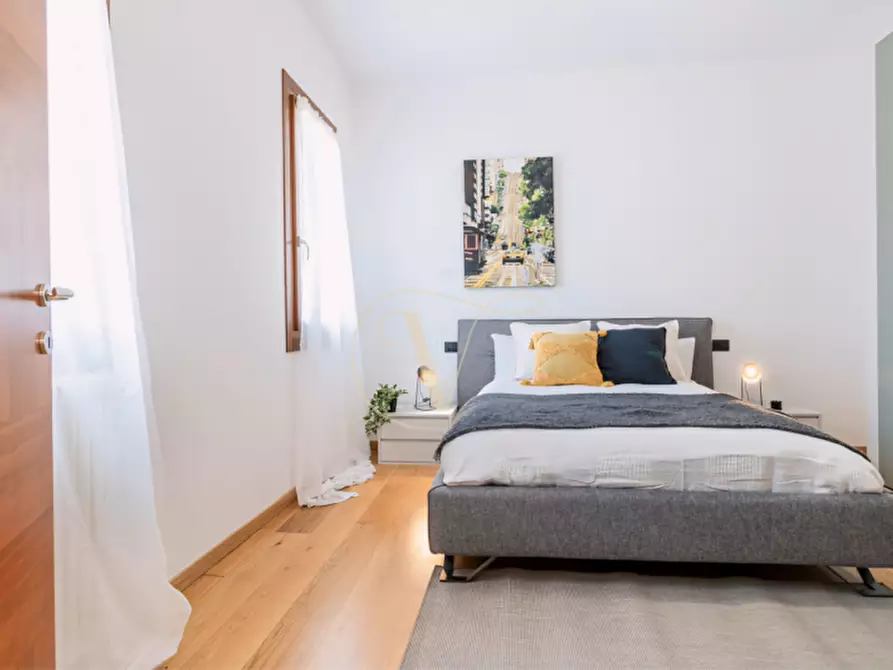 Immagine 19 di Villa in vendita  in Via Torre 59 a Padova