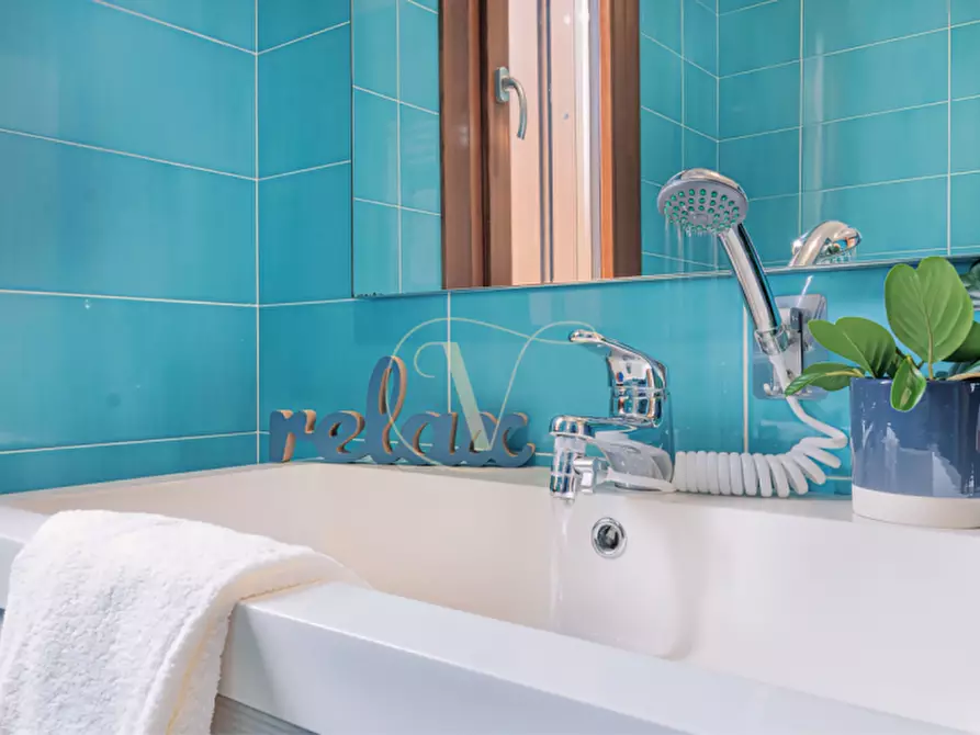 Immagine 30 di Villa in vendita  in Via Torre 59 a Padova