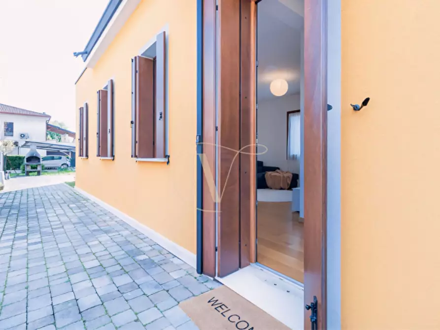 Immagine 33 di Villa in vendita  in Via Torre 59 a Padova