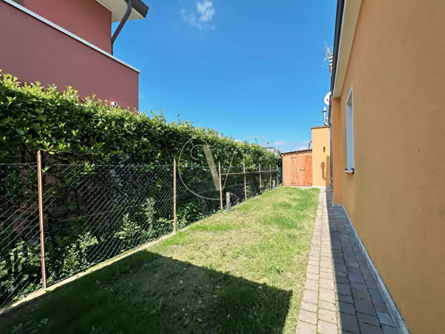 Immagine 36 di Villa in vendita  in Via Torre 59 a Padova