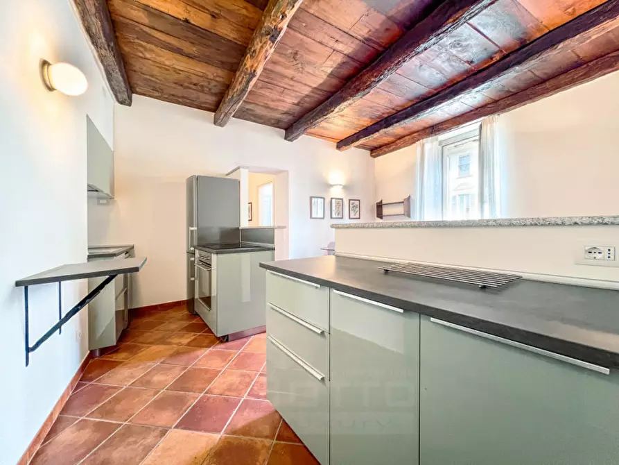 Immagine 7 di Appartamento in vendita  in via Albertoletti a Orta San Giulio