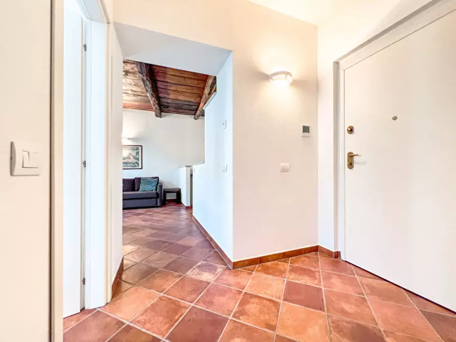 Immagine 15 di Appartamento in vendita  in via Albertoletti a Orta San Giulio