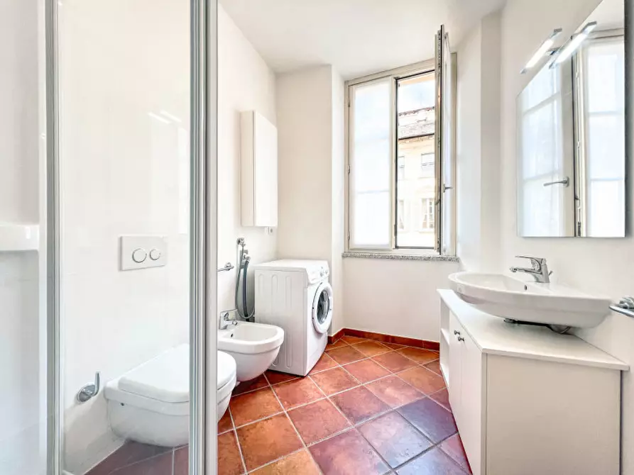 Immagine 17 di Appartamento in vendita  in via Albertoletti a Orta San Giulio