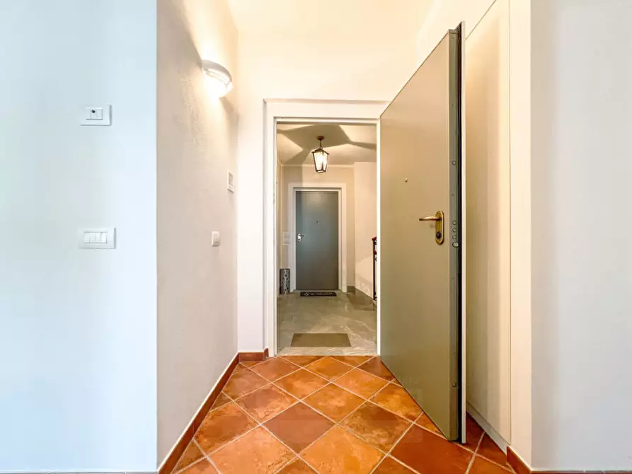 Immagine 22 di Appartamento in vendita  in via Albertoletti a Orta San Giulio