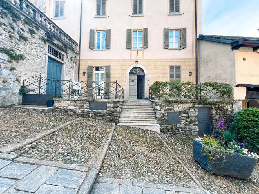 Immagine 27 di Appartamento in vendita  in via Albertoletti a Orta San Giulio