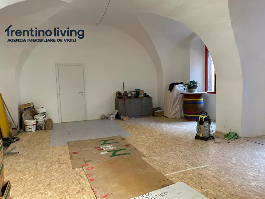 Immagine 2 di Magazzino in vendita  in Vicolo Travaion a Mezzolombardo