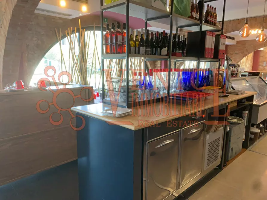 Immagine 11 di Attività commerciale in vendita  a Mira