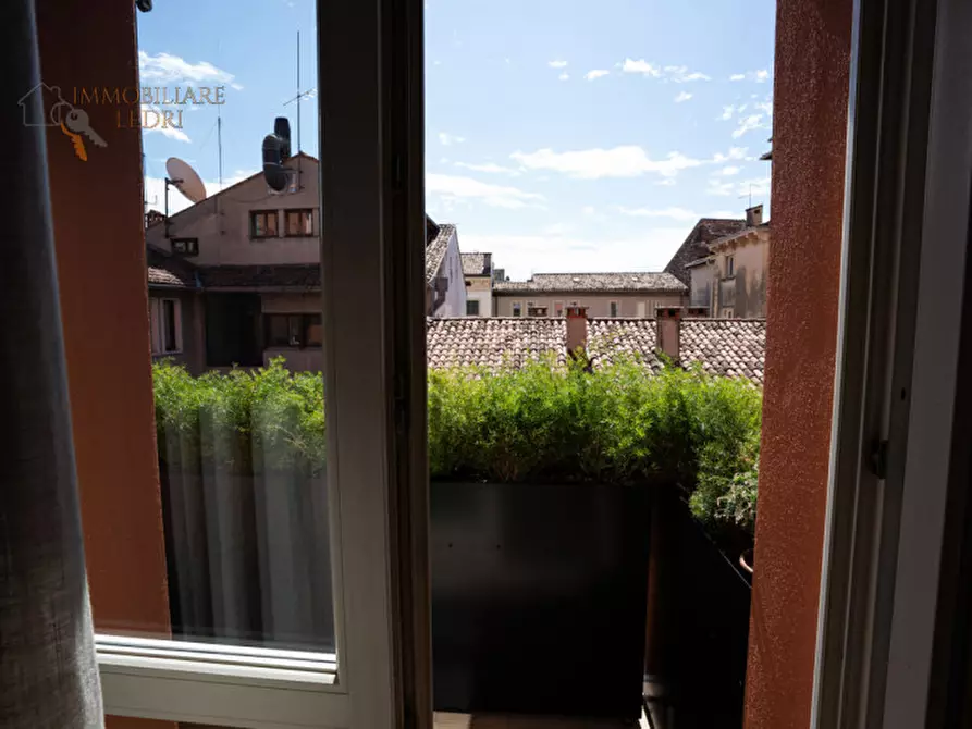 Immagine 38 di Appartamento in vendita  in Via San Michele alla Porta a Verona