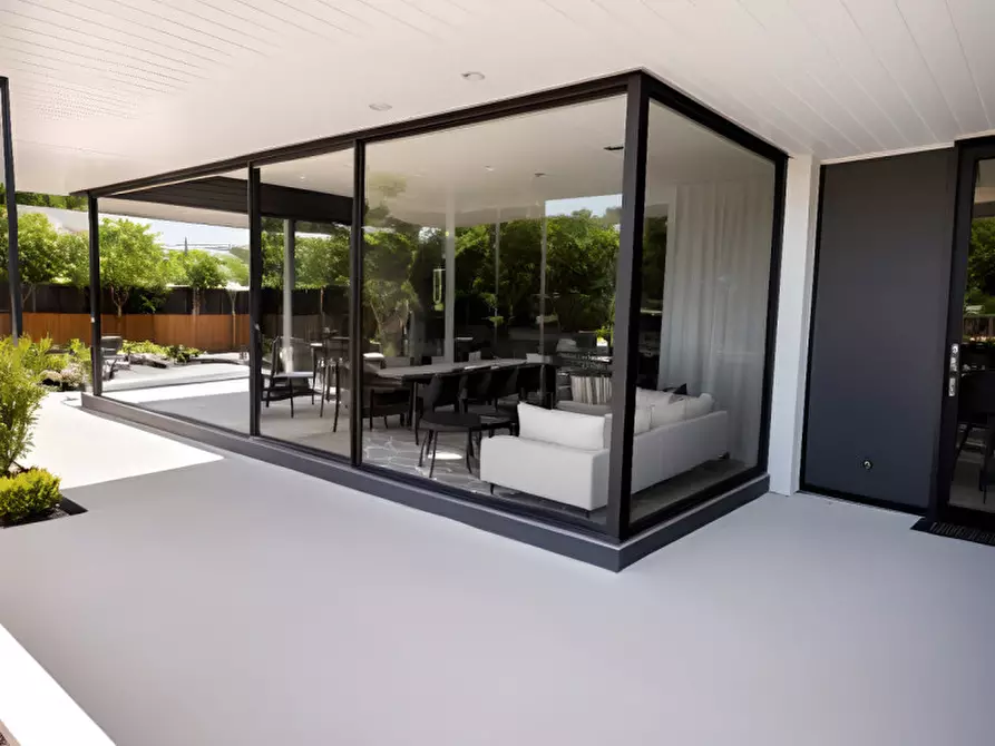 Immagine 4 di Negozio in affitto  in via lourdes a Conegliano