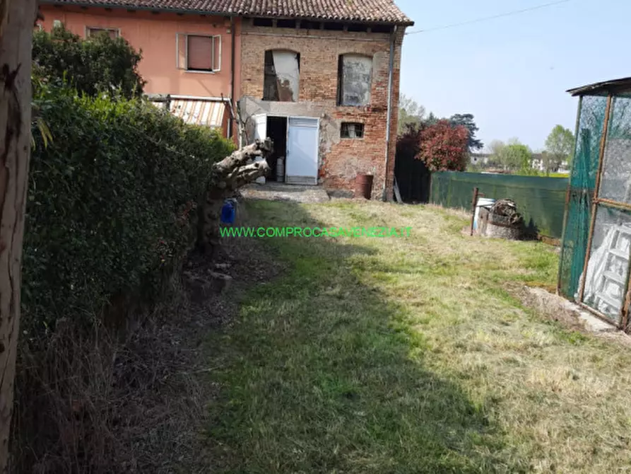 Immagine 3 di Rustico / casale in vendita  in S. antonino a Treviso