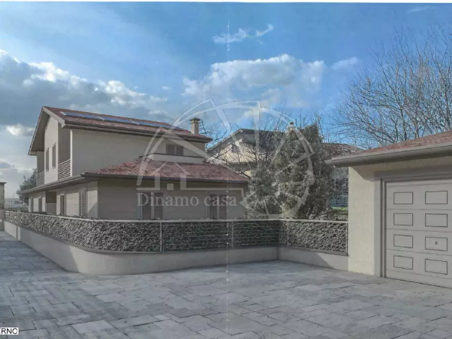 Immagine 1 di Villa in vendita  a Prato