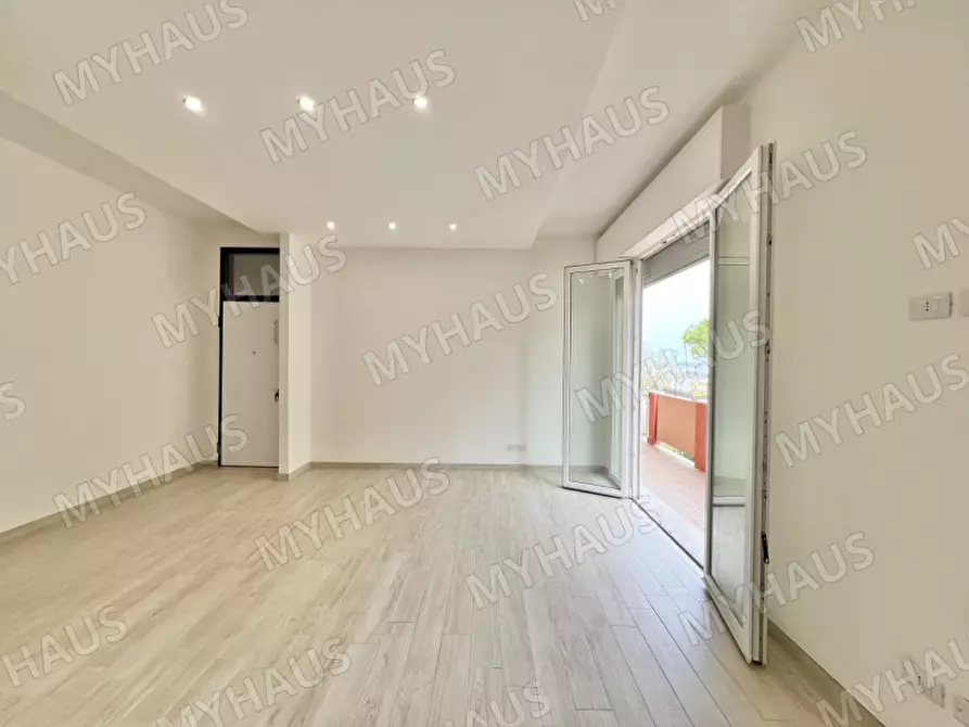 Immagine 11 di Appartamento in vendita  in Lungomare Grazia Deledda 108 a Cervia