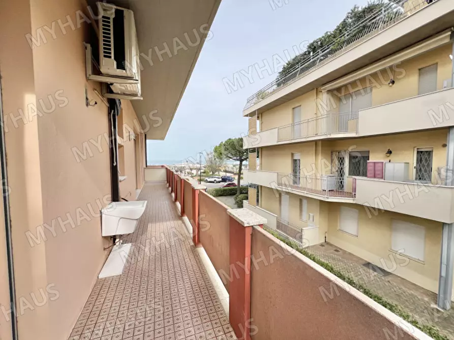 Immagine 15 di Appartamento in vendita  in Lungomare Grazia Deledda 108 a Cervia